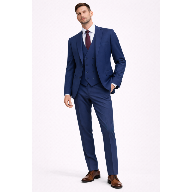Stilska modra moška tridelna obleka SICI v modernem slim fit kroju. Popolna za poroke, poslovne dogodke in posebne priložnosti. Eleganca in udobje – OKMAL.